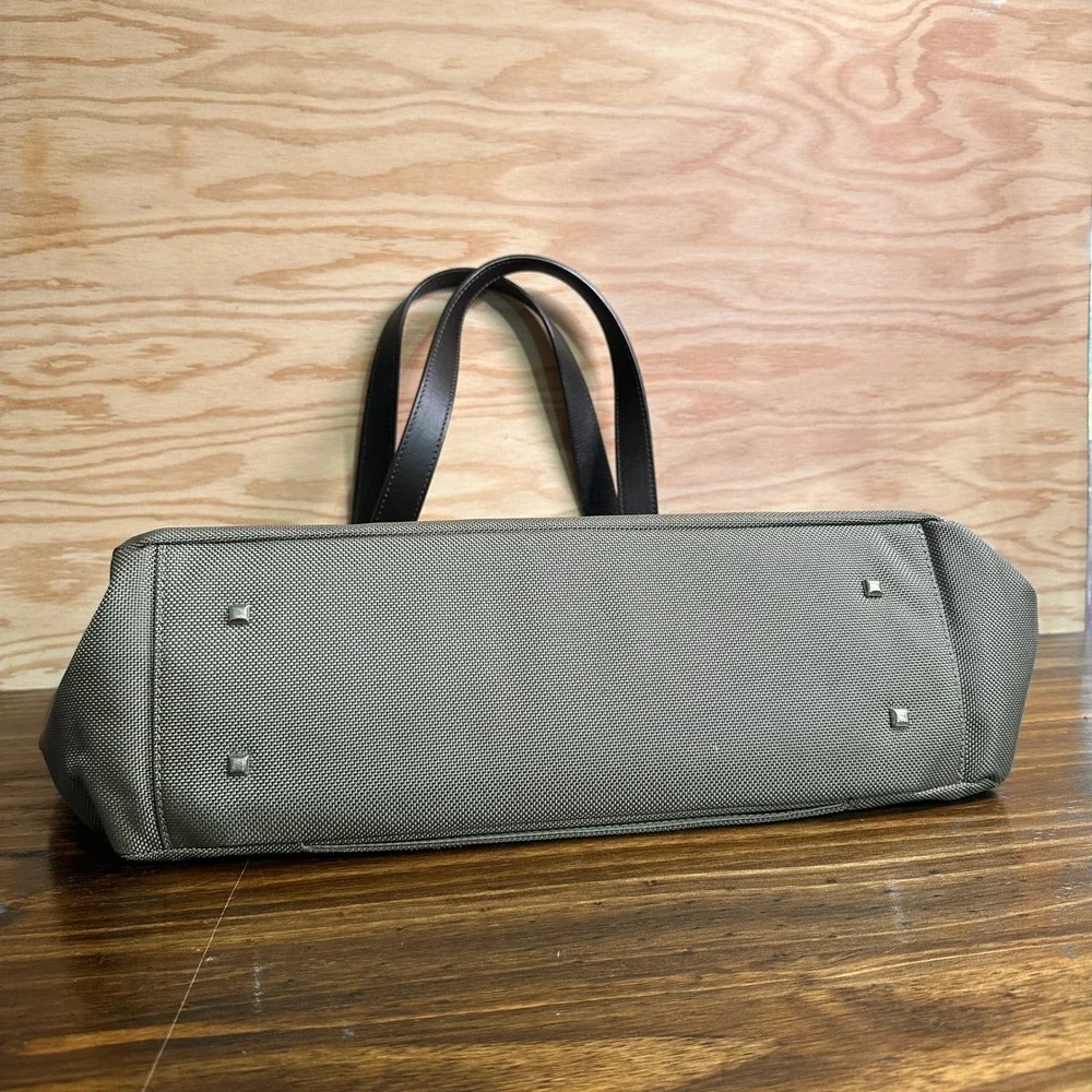 Tumi Shoulder Bag Voyageur Q-Tote Gray Ballistic Nylon Leather Trim Bag 73214BRD